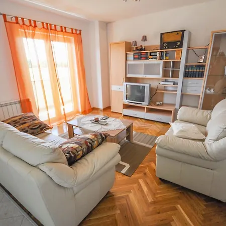 Apartment Angela Mit Terrasse By Interhome *